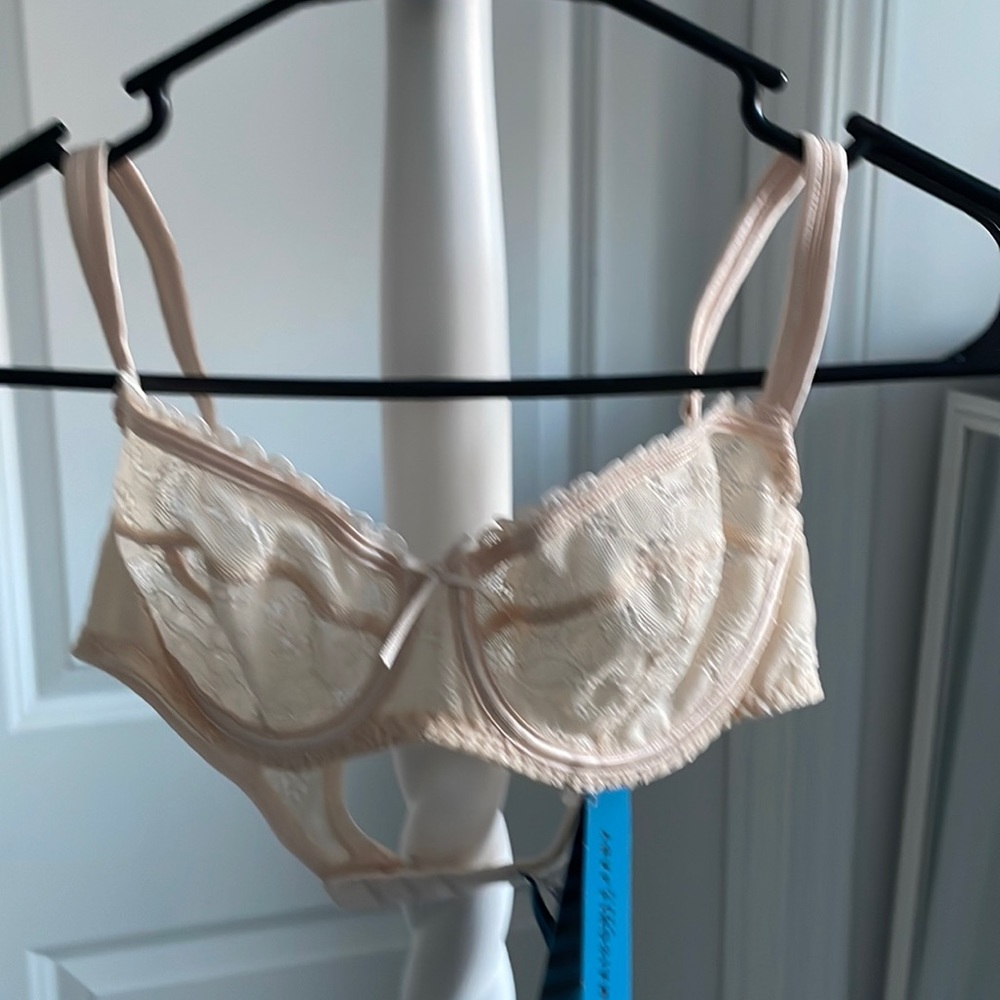 Brand:Mason Lejaby ,Size:32 C,Color:Cream,New with tag.( final price).